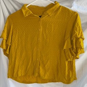 Cropped Yellow Buttoned Blouse